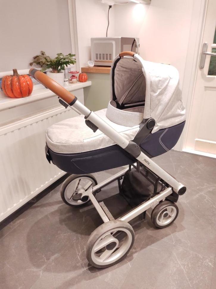 Prachtige Mutsy I2 kinderwagen, volledige set., Kinderen en Baby's, Kinderwagens en Combinaties, Zo goed als nieuw, Combiwagen