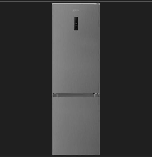 Smeg RC18XDNC koel-vriescombinatie Vrijstaand 300 l, Witgoed en Apparatuur, Koelkasten en IJskasten, Nieuw, Met aparte vriezer