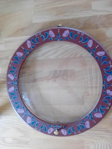 moraklok glas rond hout en oud  beschikbaar voor biedingen