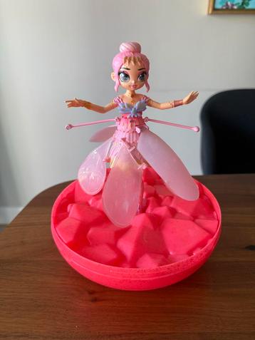 Hatchimals Pixies Crystal Flyers - Roze - Vliegende pop beschikbaar voor biedingen