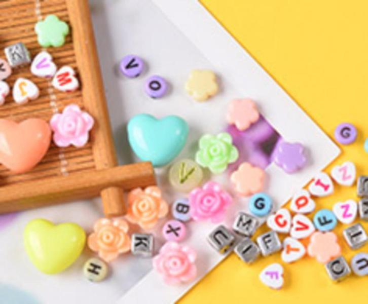 Gezocht: Grote partijen kralen en sieraden onderdelen, Hobby en Vrije tijd, Kralen en Sieraden maken, Nieuw, Kraal, Verzenden