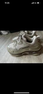 Balenciaga triple beige, Kleding | Dames, Schoenen, Balenciaga, Beige, Ophalen of Verzenden, Sneakers of Gympen