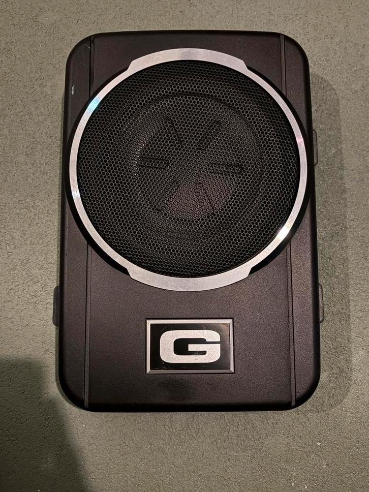 Gladen US-8 Under Seat Subwoofer, Auto diversen, Autospeakers, Zo goed als nieuw, Ophalen of Verzenden