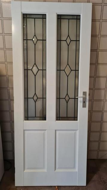 Binnendeur 83x201.5cm met glas in lood beschikbaar voor biedingen
