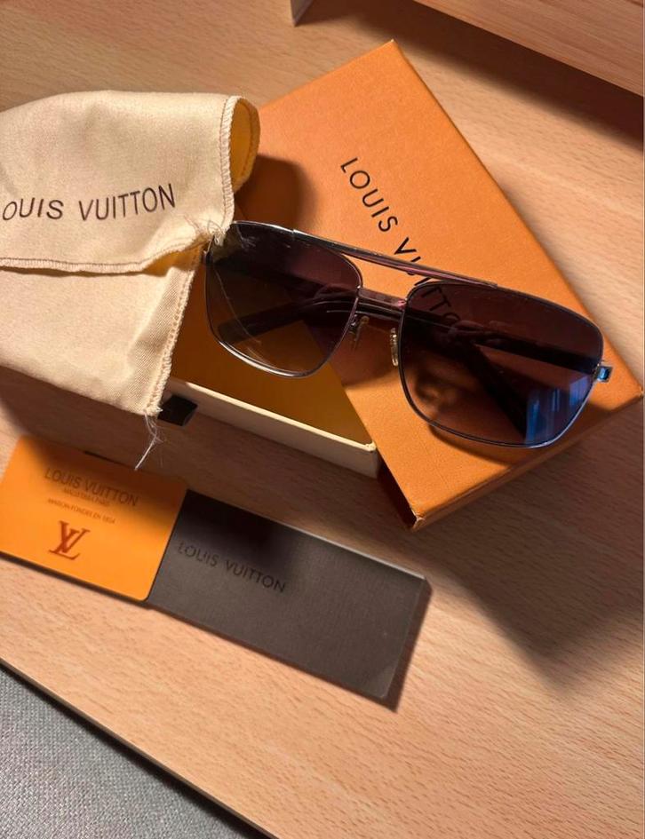 Louis Vuitton herenbrillen, Sieraden, Tassen en Uiterlijk, Zonnebrillen en Brillen | Heren, Ophalen of Verzenden