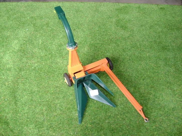 1-rijige getrokken hakselaar van Britains nr. 9542, Hobby en Vrije tijd, Modelauto's | 1:32, Zo goed als nieuw, Tractor of Landbouw