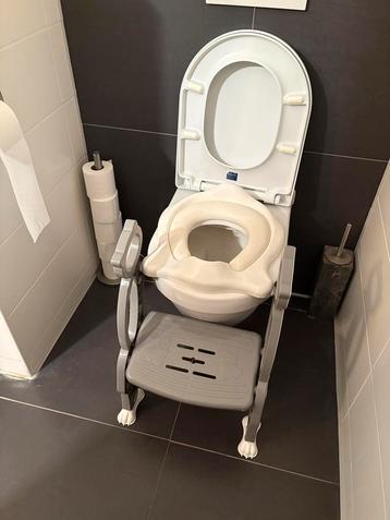 Toiletverkleiner met trapje – bijna niet gebruikt beschikbaar voor biedingen