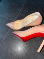 Christian Louboutin hakken, Ophalen, Pumps, Beige, Zo goed als nieuw