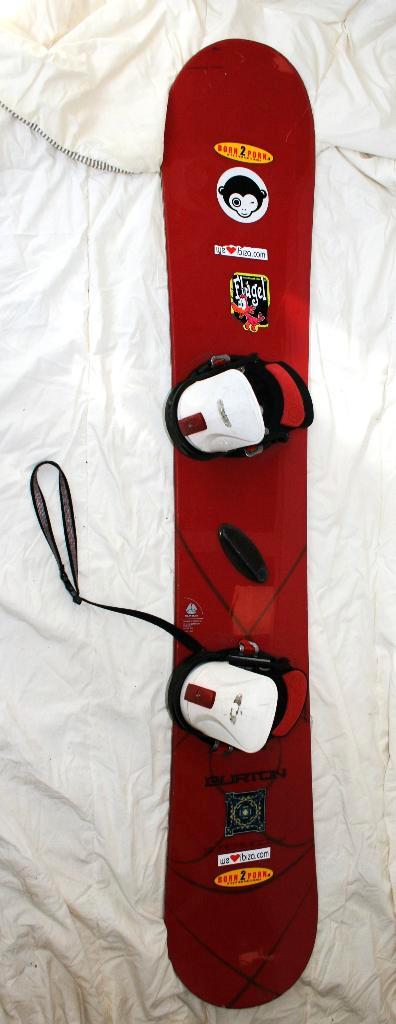 Burton snowboard met bindingen in tas compleet vanaf €120, Sport en Fitness, Snowboarden, Gebruikt, Board, Ophalen