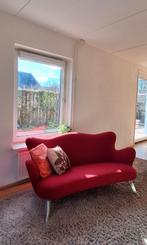 Rode bank met wollen bekleding, Ophalen, Tweepersoons, Zo goed als nieuw, Rechte bank