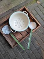 Emaille Vergiet met Soeplepel en Schuimspaan, Antiek en Kunst, Antiek | Emaille, Ophalen of Verzenden