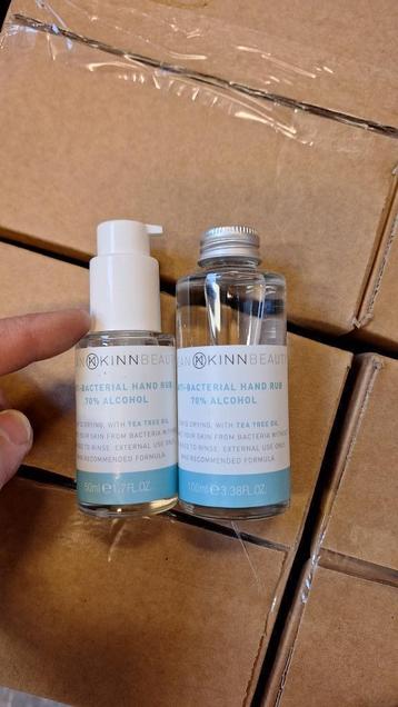 2 pallets desinfectie flesjes KinnBeauty 5300 Flessen! beschikbaar voor biedingen