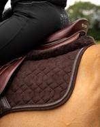 LeMieux Spring CC dekje Suede Crystal Bruin SALE -40%!, Dieren en Toebehoren, Paarden en Pony's | Dekens en Dekjes, Ophalen of Verzenden