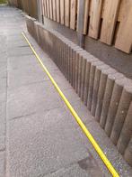 Gratis grijze betonranden voor borders 3 meter, Tuin en Terras, Minder dan 180 cm, Gebruikt, Palen, Ophalen
