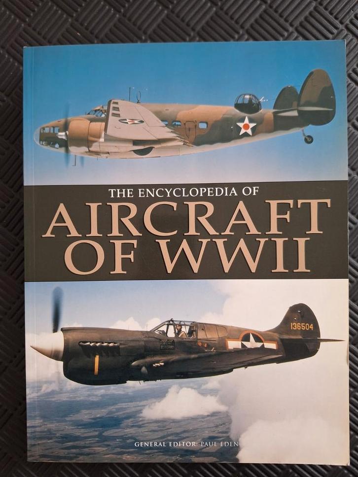 Encyclopedie Vliegtuigen WOII - 500 Pagina's, Boeken, Oorlog en Militair, Zo goed als nieuw, Luchtmacht, Tweede Wereldoorlog, Ophalen of Verzenden