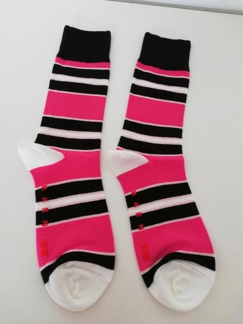 Marni x Uniqlo cotton blend socks, one size( 23-25cm), Kleding | Dames, Sokken en Kousen, Nieuw, Sokken en Kniesokken, Maat 35 t/m 38