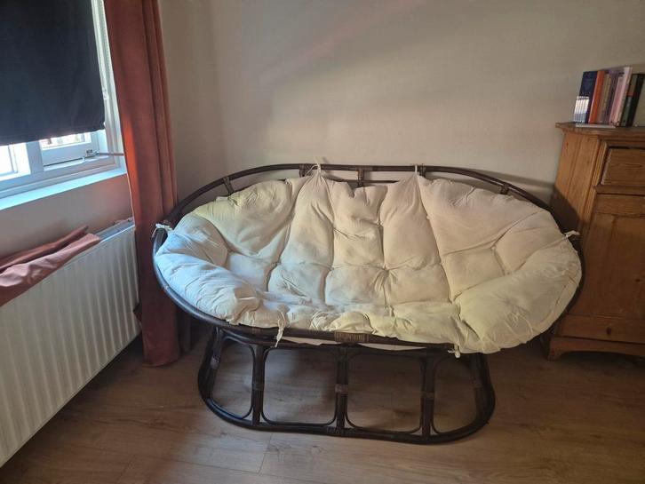 Rotan mamasanstoel, Huis en Inrichting, Fauteuils, Zo goed als nieuw, Riet of Rotan, 125 cm of meer, 75 tot 100 cm, Ophalen