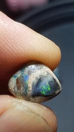 Boulder opaal, multicolor. Lightning ridge Australië, Ophalen of Verzenden, Zo goed als nieuw