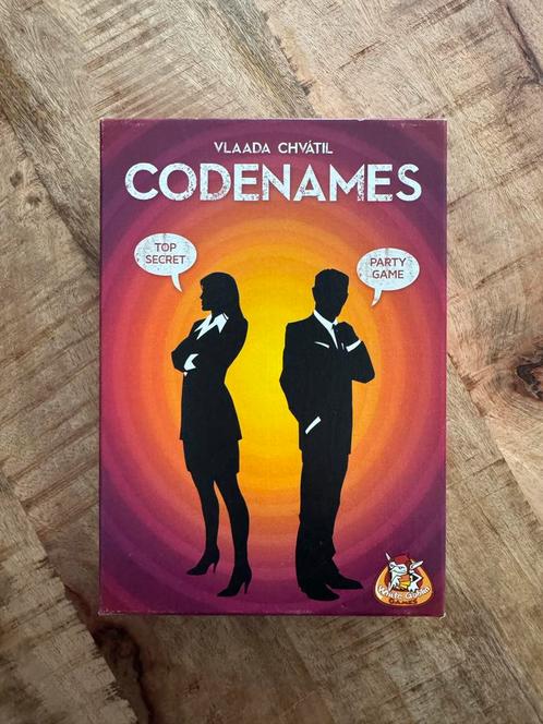 Codenames Bordspel - In zeer goede staat, Hobby en Vrije tijd, Gezelschapsspellen | Bordspellen, Zo goed als nieuw, Een of twee spelers