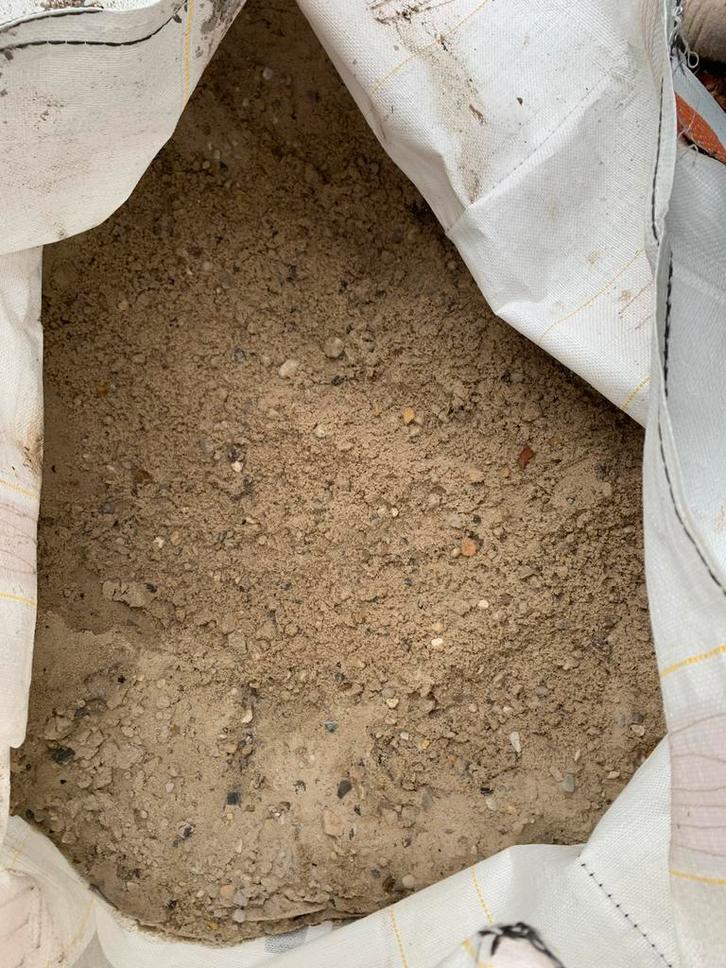 Betonmengsel (zand grind), Tuin en Terras, Zand, Zo goed als nieuw, Ophalen