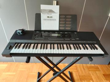Medeli M361 + standaard + lesboeken  beschikbaar voor biedingen