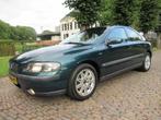 Volvo S60 2.4 141 PK! Ecc Cruisecontrol Naviagatie Leer/Stof, Voorwielaandrijving, Gebruikt, 1600 kg, Sedan