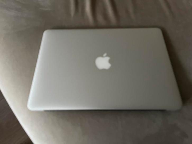 Macbook Air 2013 (mid) met nieuwe batterij, Computers en Software, Apple Macbooks, Zo goed als nieuw, MacBook Air, 13 inch, Minder dan 2 Ghz