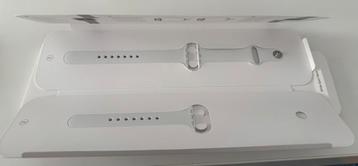 Watch White Sport Band 40mm beschikbaar voor biedingen