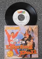 Cliff Richard & The Young Ones - living doll, 7 inch, Single, Ophalen of Verzenden, Zo goed als nieuw