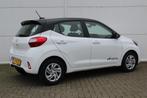 Hyundai i10 1.0 Comfort Smart Two Tone / Navigatie + Apple C, Auto's, Hyundai, Te koop, 300 kg, Benzine, I10