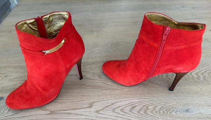 Leren oranje korte enkellaarsjes, Kleding | Dames, Schoenen, Zo goed als nieuw, Lage of Enkellaarzen, Oranje, Ophalen