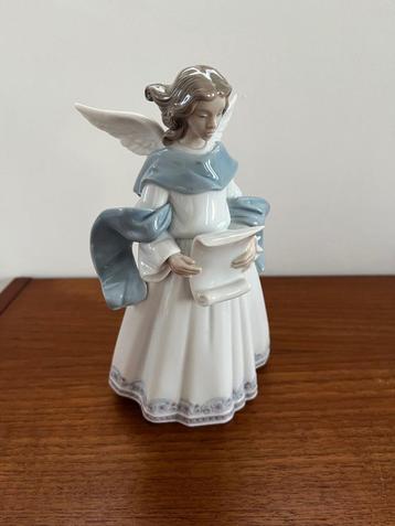 LLadro engel  beschikbaar voor biedingen