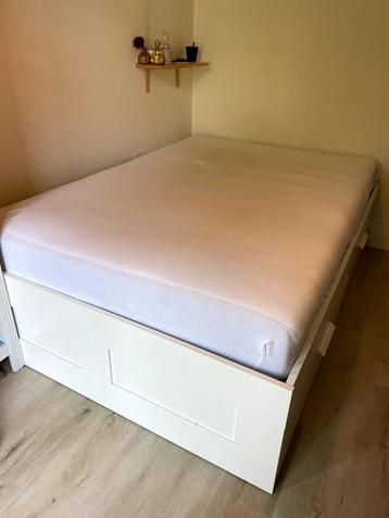 BRIMNES bedframe met vier opberglades, 140x200cm