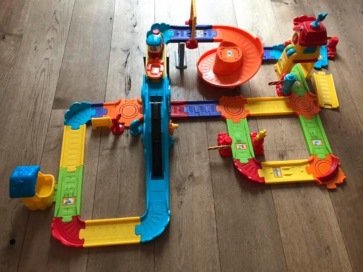 Zoef zoef treinbaan, racebaan, kippenhok, hondenhok, Vtech, Kinderen en Baby's, Speelgoed | Vtech, Zo goed als nieuw, 6 maanden tot 2 jaar