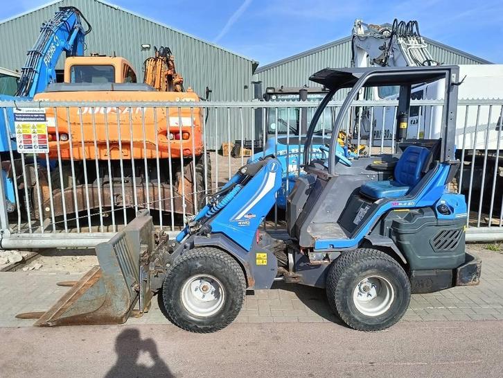 MultiOne 6.3 SD minishovel loader lader 4x4 uitschuifmast, Zakelijke goederen, Machines en Bouw | Kranen en Graafmachines, Wiellader of Shovel