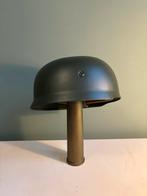 FJ Repro helm, Ophalen of Verzenden, Nederland, Helm of Baret