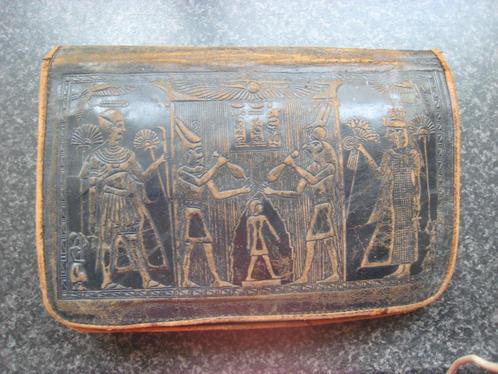 ANTIEK LEREN BEURS/TAS- EGYPTE- MUZIKANTEN -NEFERTITI KUNST, Antiek en Kunst, Kunst | Niet-Westerse kunst, Ophalen of Verzenden