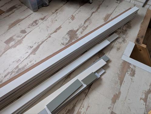 Muurplint MDF gegrond 55x12mm wit 244cm, Doe-het-zelf en Verbouw, Plinten en Afwerking, Zo goed als nieuw, Plinten, Mdf, 200 tot 250 cm