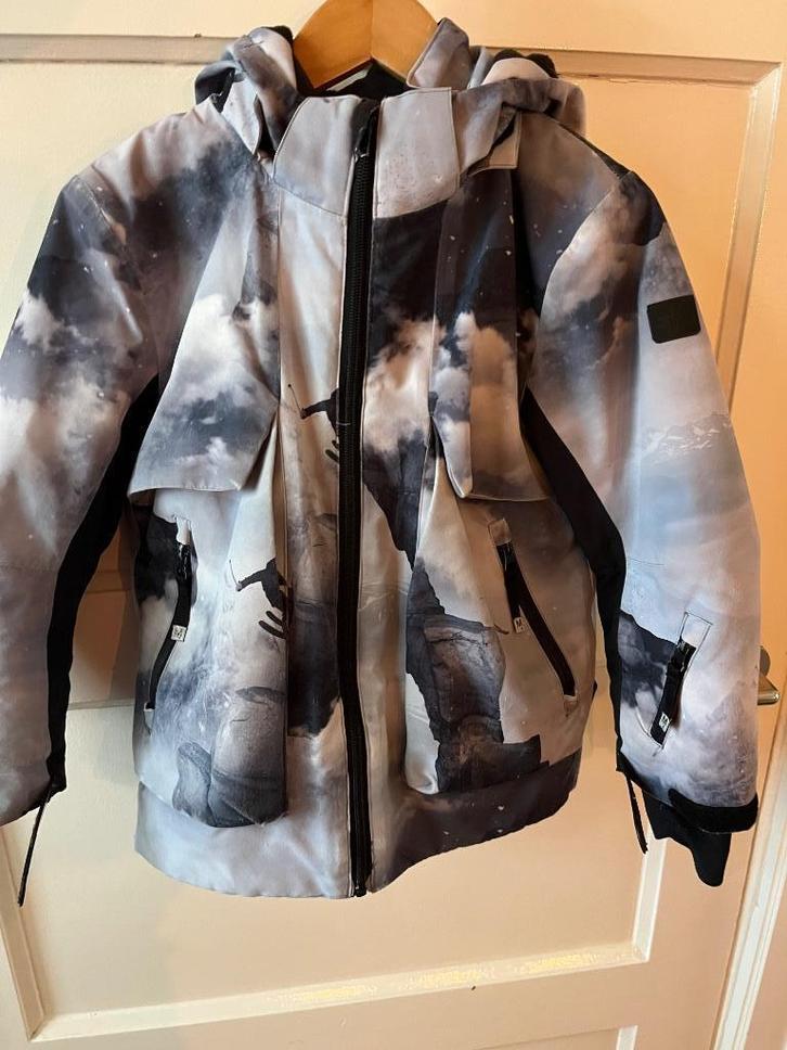 Molo wintersportjas 116 jongen, Kinderen en Baby's, Kinderkleding | Maat 116, Gebruikt, Jongen, Jas, Ophalen of Verzenden