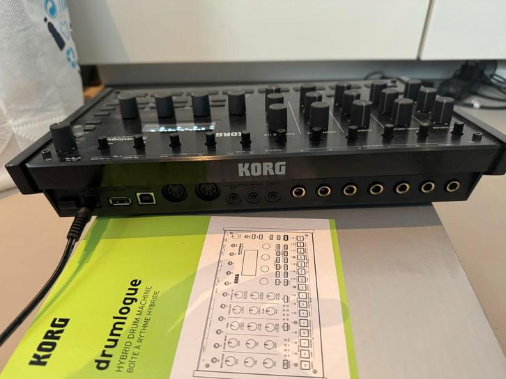 Korg Drumlogue - Hybride Drum Machine, Muziek en Instrumenten, Drumcomputers, Zo goed als nieuw, Korg, Ophalen of Verzenden