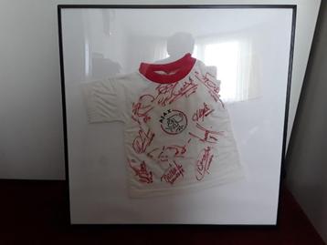 Ajaxshirt met handtekeningen  VERKOCHT  beschikbaar voor biedingen