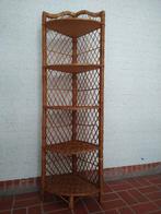 Rotan  hoekkast, vintage, Ophalen, Gebruikt