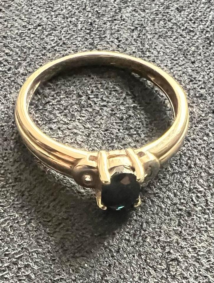 Gouden Ring 14K met Zwarte Steen & Briljantjes, Sieraden, Tassen en Uiterlijk, Ringen, Zo goed als nieuw, Dame, 18 tot 19, Goud
