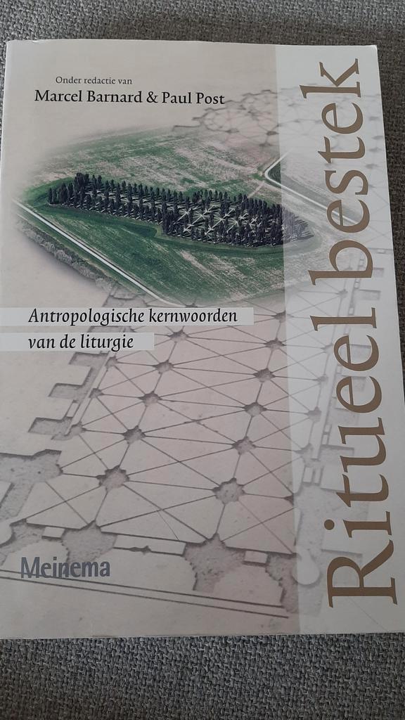 Ritueel bestek, Boeken, Godsdienst en Theologie, Zo goed als nieuw, Ophalen of Verzenden