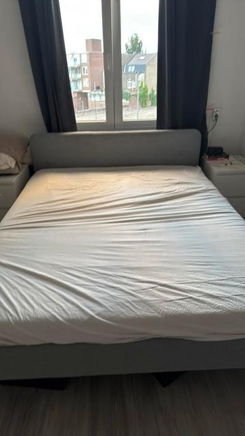 Matras met overtrek gratis! 160 x 200