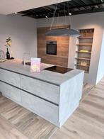 Bijna nieuwe showroom keuken, Grijs, Met kookeiland, Zo goed als nieuw, Ophalen