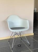 Design eetkamerstoelen wit (6), Huis en Inrichting, Stoelen, Ophalen, Kunststof, Wit, Zo goed als nieuw