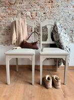 Antieke stoeltjes / dressboy, Ophalen