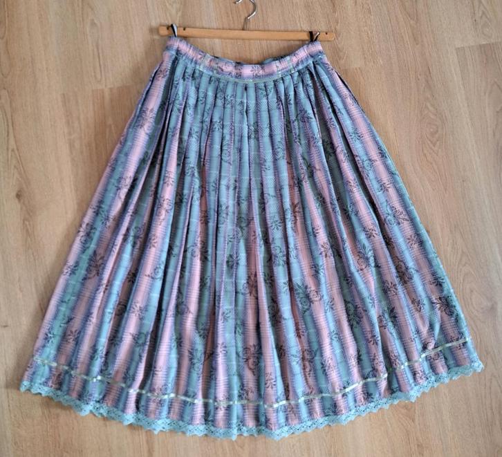 Vintage Duitse Enzian Trachten folklore plooitjes rok mt 48, Kleding | Dames, Rokken, Gedragen, Maat 46/48 (XL) of groter, Onder de knie