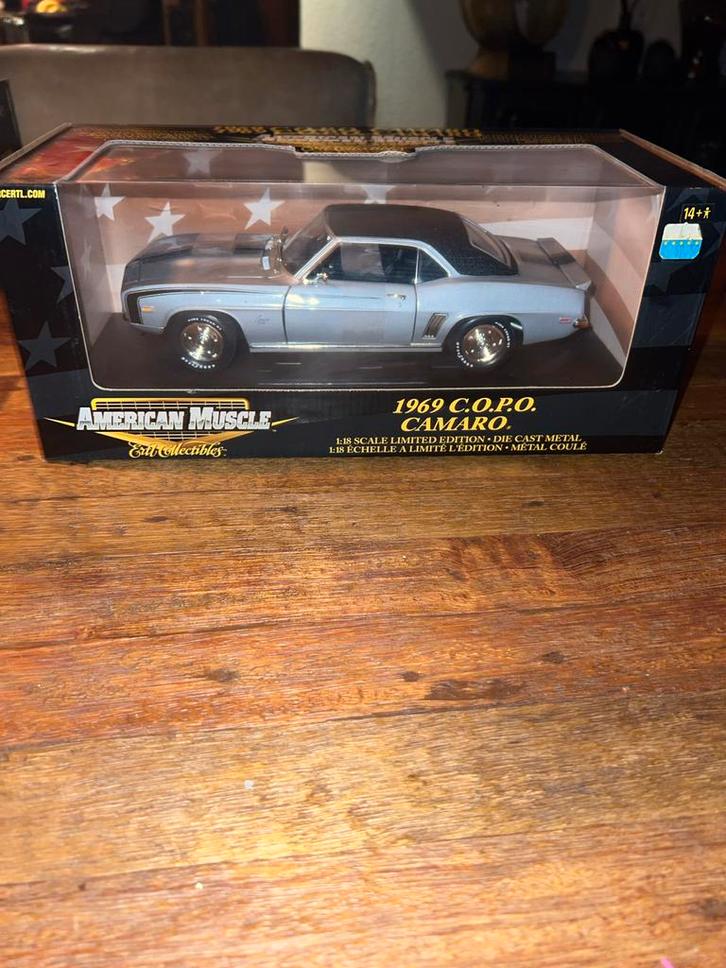Ertl 1969 COPO Camaro 1:18 - Nieuw in doos, Hobby en Vrije tijd, Modelauto's | 1:18, Nieuw, Auto, ERTL, Ophalen of Verzenden